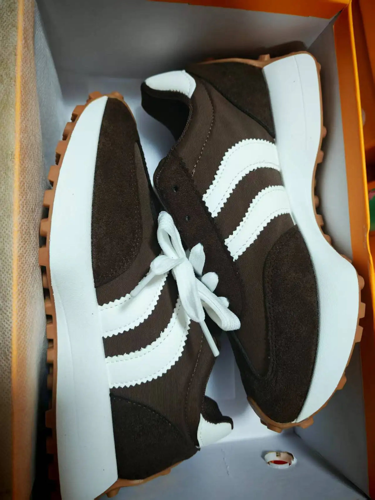 Spring Thick Bottom Women Sneakers 2026 New Casual Patchwork Leather Sneakers Women Outdoor Casual Comfortable Shoes Ladies Shoe