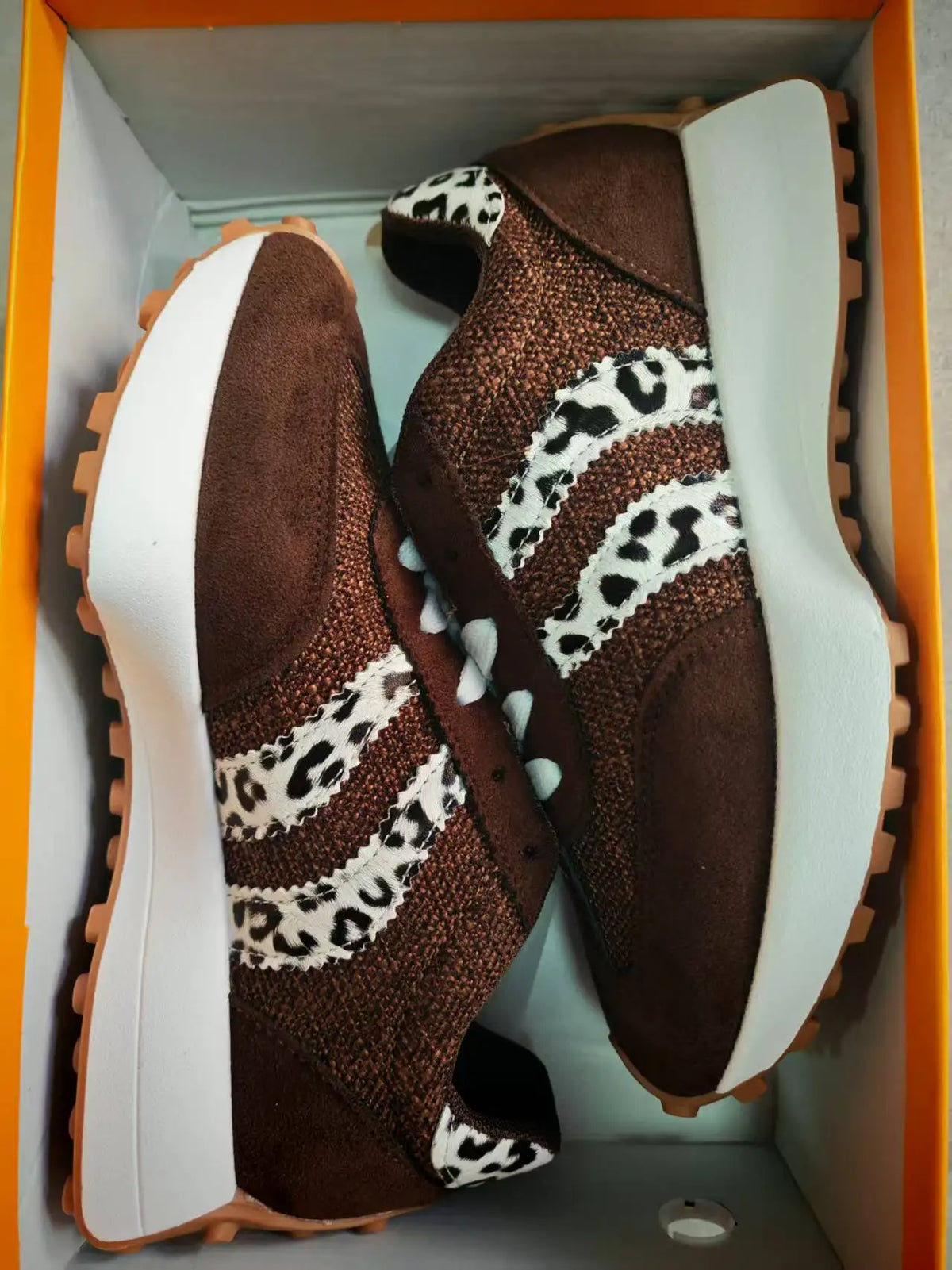 Spring Thick Bottom Women Sneakers 2026 New Casual Patchwork Leather Sneakers Women Outdoor Casual Comfortable Shoes Ladies Shoe